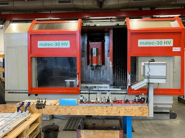 Matec 30 hv machining center with nc swivel head - afbeelding 1 van  10