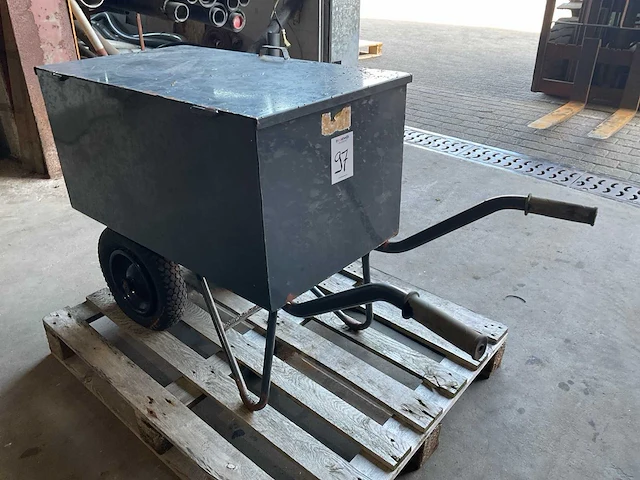 Materiaal kruiwagen - afbeelding 3 van  6