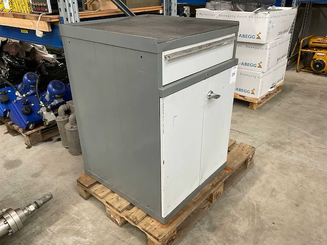 Materiaal ladenkast - afbeelding 2 van  4