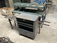 Materiaal tafel - afbeelding 1 van  2