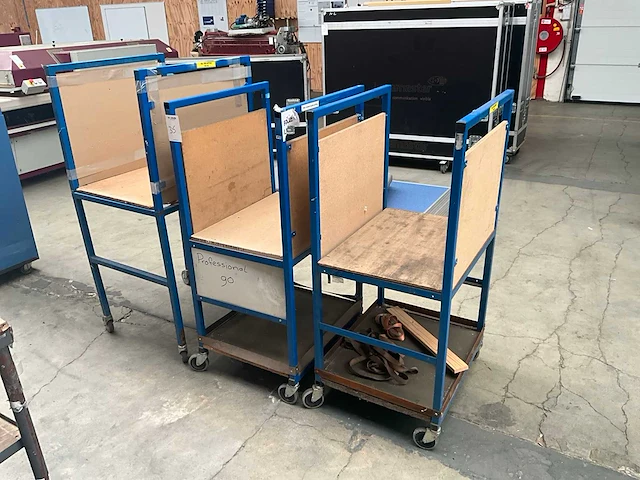 Materiaalwagen (3x) - afbeelding 1 van  4