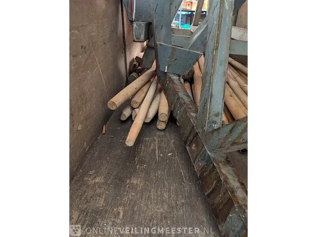 Materiaalwagen met inhoud - afbeelding 8 van  8