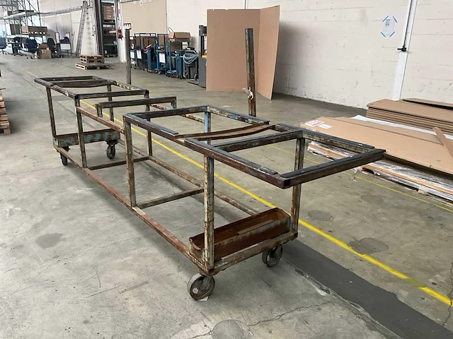 Materiaalwagen - afbeelding 3 van  3