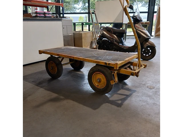 Materiaalwagen - afbeelding 6 van  9