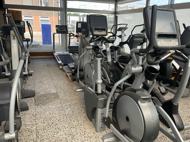 Matrix crosstrainer - afbeelding 1 van  7