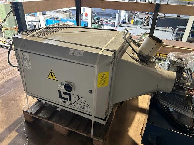 Matsuura - lx-0 + workpal system 3r - cnc freesmachine - 2007 - afbeelding 2 van  17