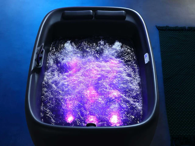 Mawialux 2-persoons vrijstaand massagebad mat zwart met bluetooth - afbeelding 7 van  10