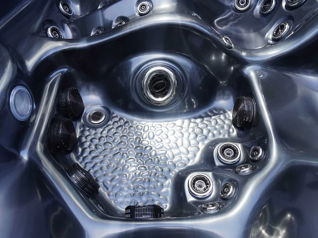 Mawialux 6-persoons buitenspa met balboa en biuetooth - zwart - afbeelding 7 van  25