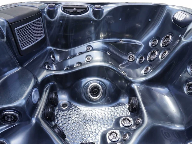 Mawialux 6-persoons buitenspa met balboa en biuetooth - zwart - afbeelding 20 van  25