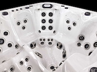 Mawialux 6-persoons buitenspa met balboa en biuetooth (2 kleuren mogelijk) - afbeelding 11 van  16