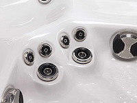 Mawialux 6-persoons buitenspa met balboa en biuetooth (2 kleuren mogelijk) - afbeelding 13 van  16