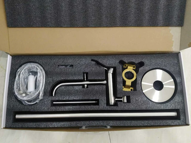 Mawialux vrijstaande badkraan (2 kleuren mogelijk) - afbeelding 4 van  13