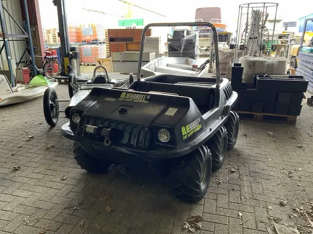 Max ii amfibie voertuig - afbeelding 1 van  15