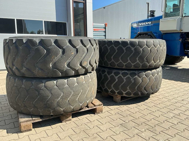 Maxam 3x / michelin 1x ms301 banden shovel - wiellader - afbeelding 5 van  14