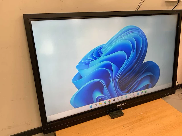 Maxhub (c65ca), core(tm) i7-6700, 16 gb ram, 256 gb ssd, nvidia (geforce gt 730) 1gb conference flat panel monitor - afbeelding 3 van  6