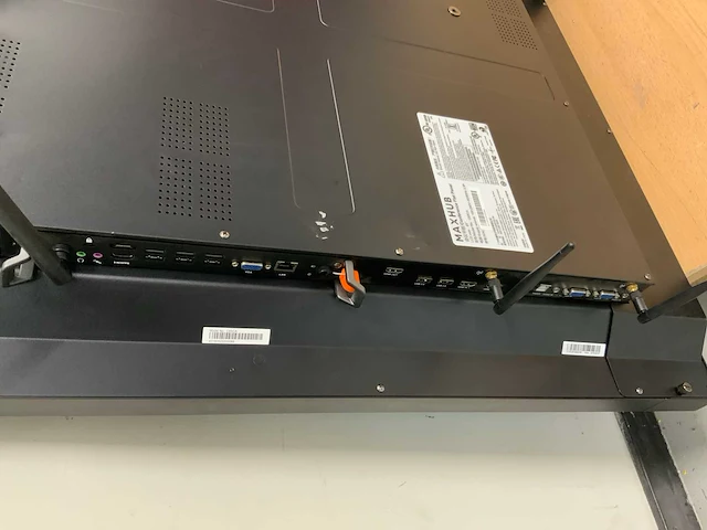 Maxhub (c65ca), core(tm) i7-7700, 16 gb ram, no hdd, nvidia (geforce gt 730) 1gb conference flat panel monitor - afbeelding 6 van  6