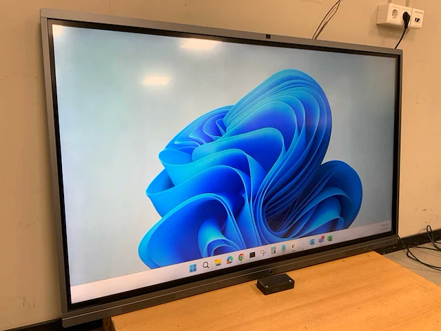 Maxhub (s65fd) 65”, core(tm) i7 8th gen, 16 gb ram, 256 gb ssd, nvidia geforce gtx 1050 ti 4 gb interactive inteligent panel monitor - afbeelding 3 van  7