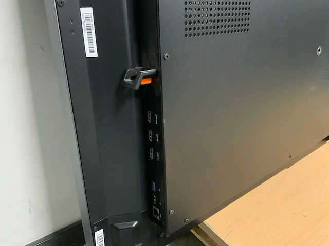 Maxhub (s65fd) 65”, core(tm) i7 8th gen, 16 gb ram, 256 gb ssd, nvidia geforce gtx 1050 ti 4 gb interactive inteligent panel monitor - afbeelding 6 van  7