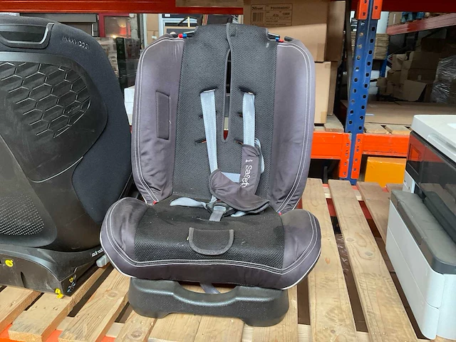 Maxi cosi autostoel & macan kinderwagen - afbeelding 9 van  10