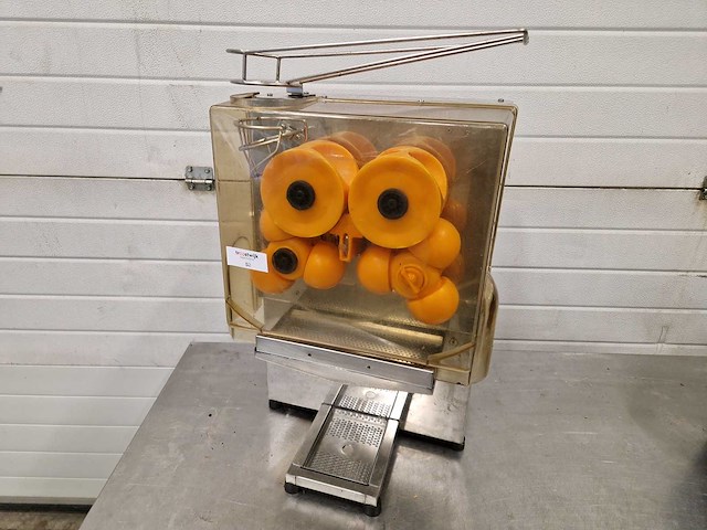 Maxima - maj-25 298 - sinaasappelpers - afbeelding 3 van  3