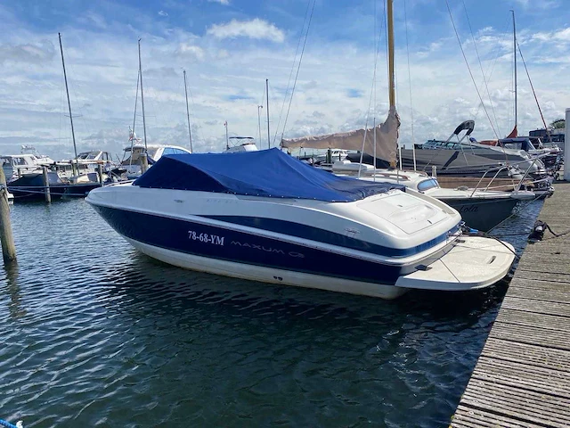 Maxum - 2100sc - mercruiser 4.3 - speedboot - 2007 - met aanhanger - afbeelding 16 van  19