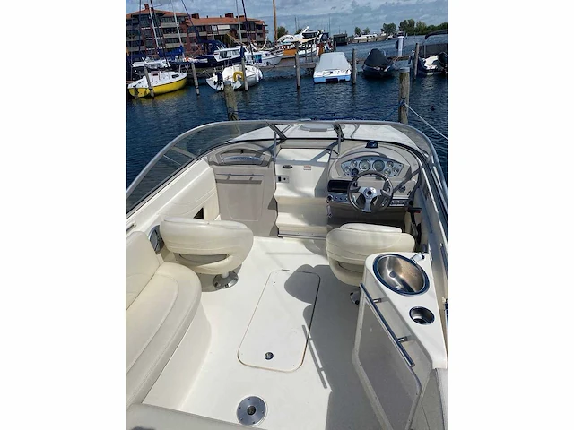 Maxum - 2100sc - mercruiser 4.3 - speedboot - 2007 - met aanhanger - afbeelding 19 van  19