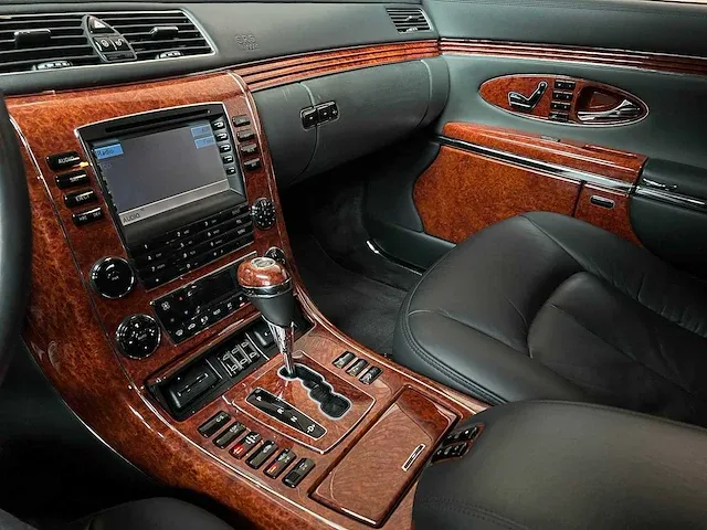 Maybach 62 5.5 v12 550pk 2006 -youngtimer- - afbeelding 32 van  96