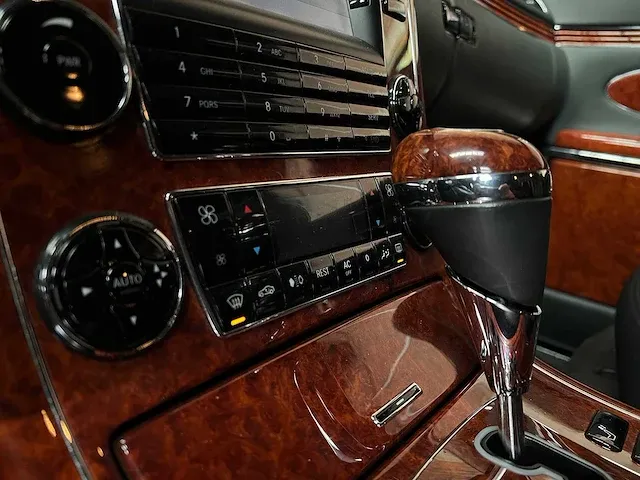Maybach 62 5.5 v12 550pk 2006 -youngtimer- - afbeelding 37 van  96