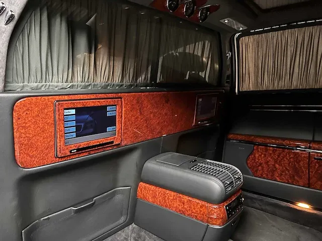 Maybach 62 5.5 v12 550pk 2006 -youngtimer- - afbeelding 57 van  96