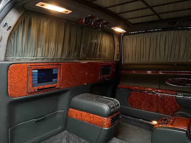 Maybach 62 5.5 v12 550pk 2006 -youngtimer- - afbeelding 59 van  96