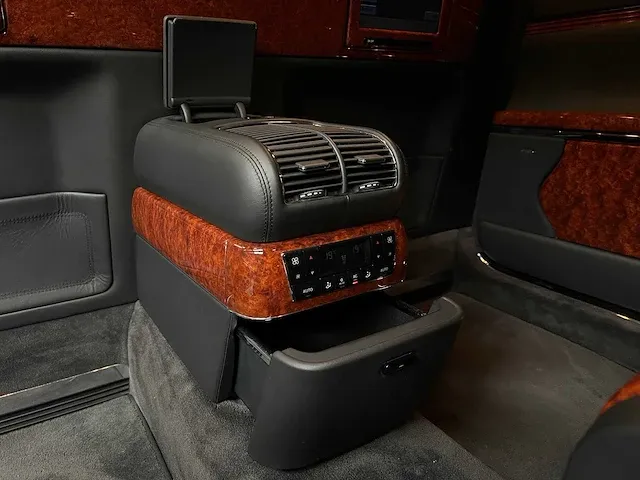 Maybach 62 5.5 v12 550pk 2006 -youngtimer- - afbeelding 60 van  96