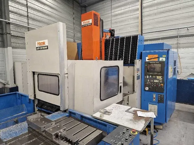 Mazak - ajv 32 604 n - cnc-freesmachine - afbeelding 3 van  10