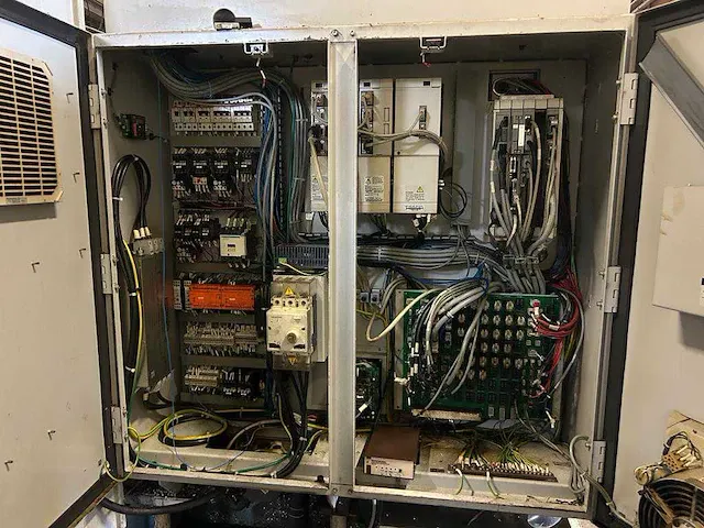 Mazak - vtc-20b - cnc bewerkingscentra - afbeelding 8 van  20