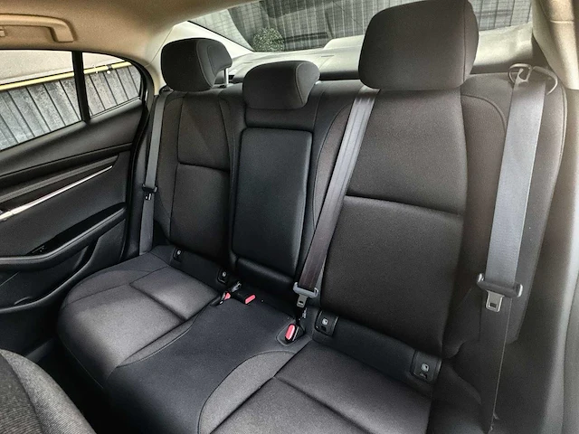 Mazda - 3 - 2.0 sky active-g comfort bose - car - 2019 - afbeelding 3 van  28