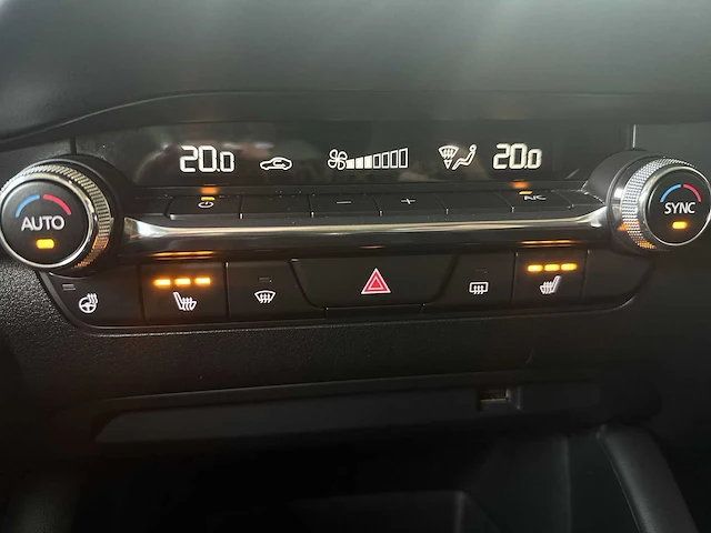 Mazda - 3 - 2.0 sky active-g comfort bose - car - 2019 - afbeelding 17 van  28