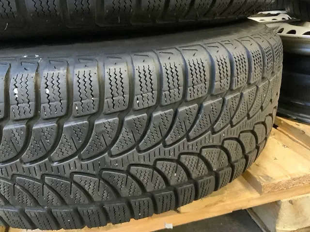 Mazda - cx5 17” - velg met winterbanden (4x) - afbeelding 10 van  12