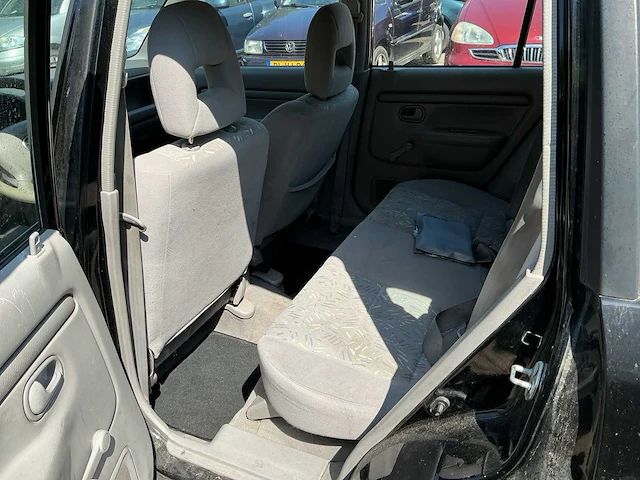 Mazda - demio - 1.3 comfort - personenauto - afbeelding 3 van  12