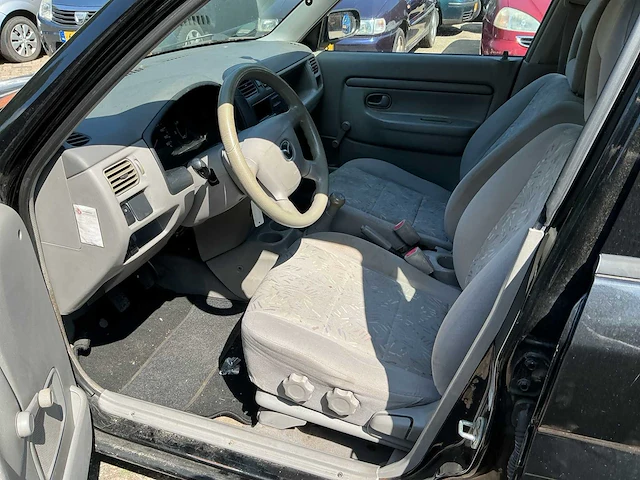 Mazda - demio - 1.3 comfort - personenauto - afbeelding 11 van  12