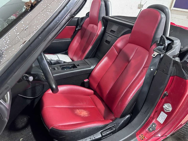 Mazda - mx-5 - 2.0 s-vt 160pk+ 3rd gen. le - 87-tg-rt - afbeelding 16 van  23