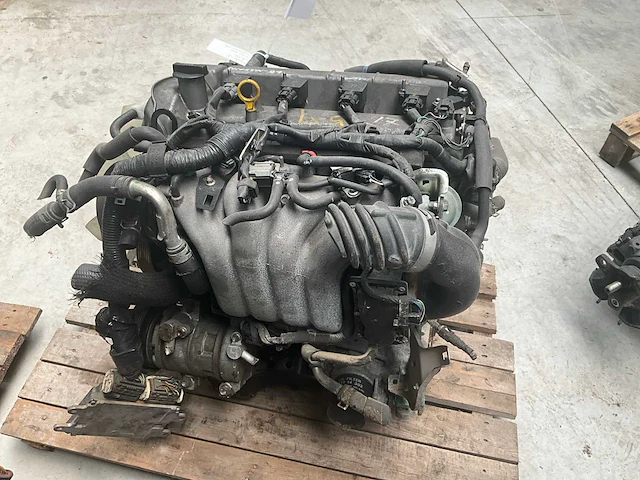 Mazda 1.8l l8-de automotor - afbeelding 4 van  6