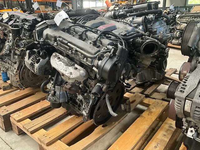 Mazda 2.5l v6 kl-ze automotor - afbeelding 3 van  4