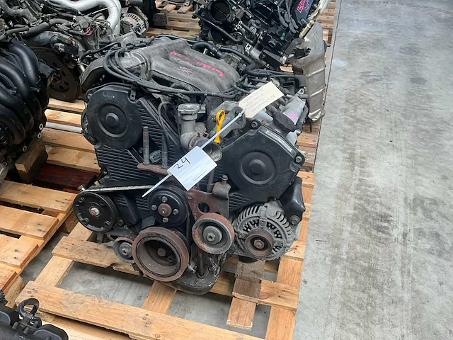 Mazda 2.5l v6 klze automotor - afbeelding 2 van  4