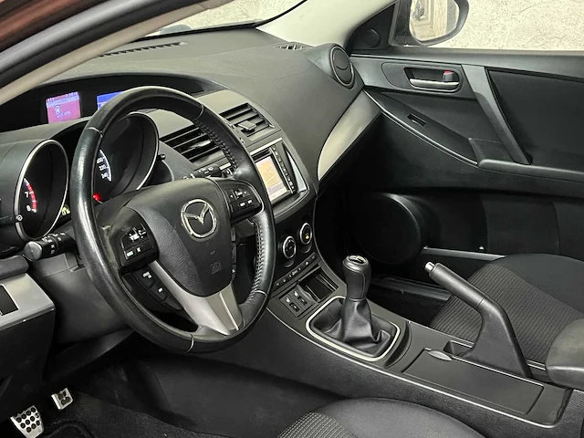 Mazda 3 1.6 navigator 105pk 2011, 51-snn-1 - afbeelding 25 van  43