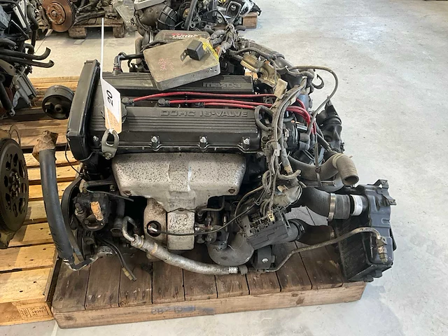 Mazda 323 gtx bp-t 4wd motorset - afbeelding 2 van  7