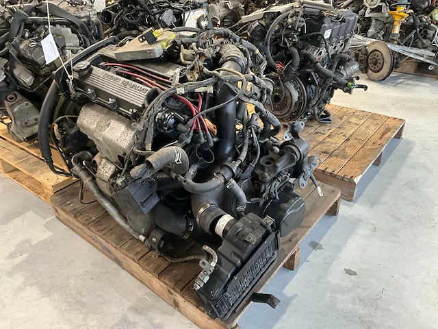 Mazda 323 gtx bp-t 4wd motorset - afbeelding 3 van  7