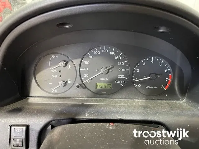 Mazda 626 2.0i glx, sn-zx-57 - afbeelding 11 van  23