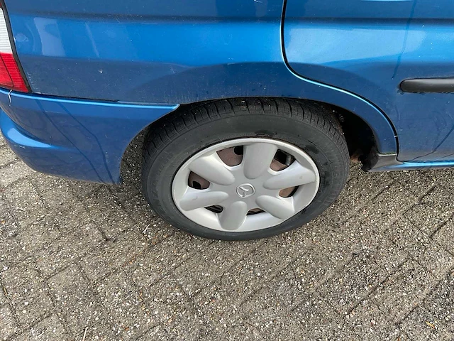 Mazda demio 79-dn-pb - afbeelding 2 van  34