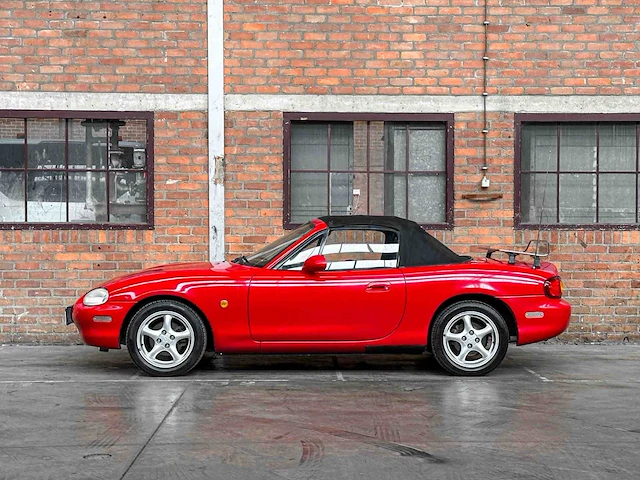 Mazda mx-5 1.6i 110pk 1999, 40-sf-xj youngtimer - afbeelding 6 van  29