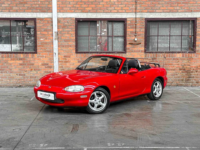 Mazda mx-5 1.6i 110pk 1999, 40-sf-xj youngtimer - afbeelding 12 van  29