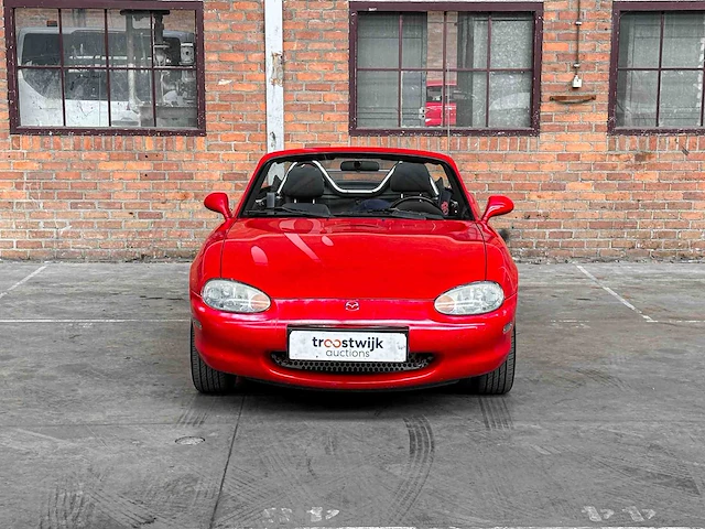 Mazda mx-5 1.6i 110pk 1999, 40-sf-xj youngtimer - afbeelding 24 van  29
